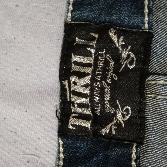 Thrill Jeans - Picture 2 of 4